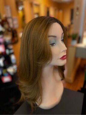 Synthetic Wig in Light Brown for Women - Natural-Look Style